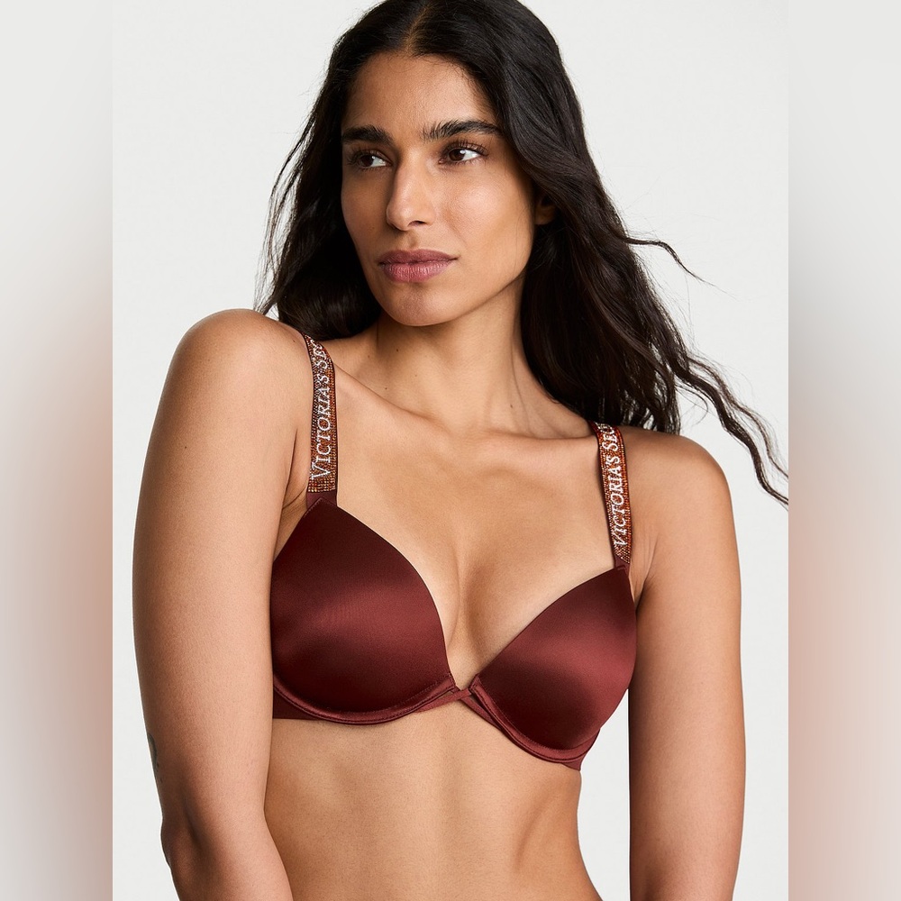 Victoria's Secret VERY SEXY
Logo Shine Strap Push-Up Bra